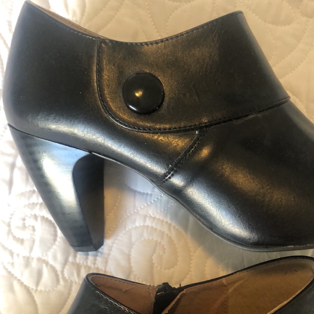 Gabrielle Rocha Booties - Picture 3 of 11